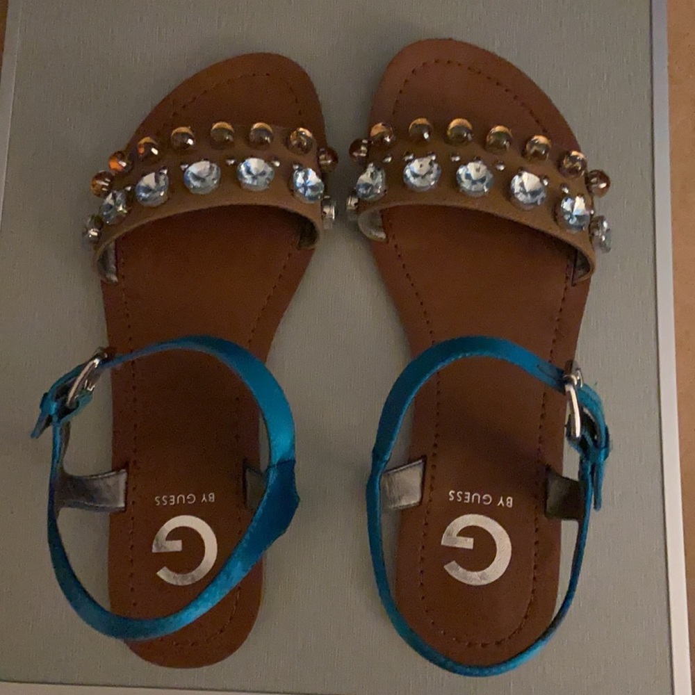 Sandals - Picture 2 of 4